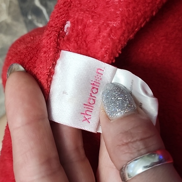 Robe - Picture 7 of 7